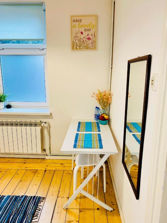 Apartment In Ivy Covered House, Near Old Town Cracovie Extérieur photo