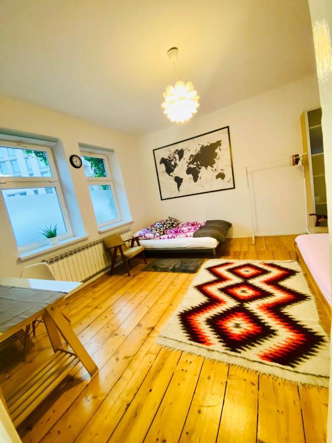 Apartment In Ivy Covered House, Near Old Town Cracovie Extérieur photo